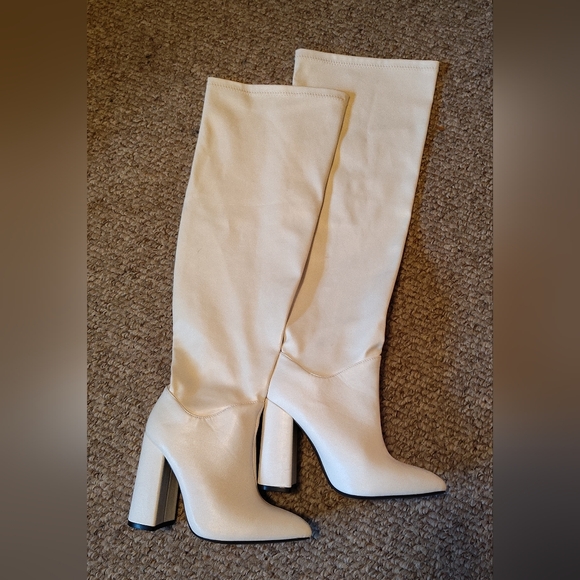 🤍 White Knee-High Block Heel Boots – Size 7 – Excellent Condition 🤍NWOT - Picture 7 of 12